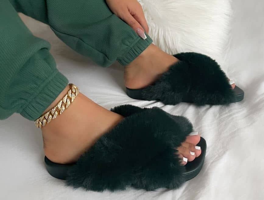 Women's Winter Warm Fur Slippers Female Cute Fluffy House Shoes Plush Fox  Hair Fluffy Slippers Women Slides Flip Flops Sandals - Price history &  Review | AliExpress Seller - LY001 Store | Alitools.io
